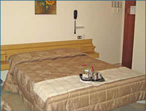 Hotel mit gut ausgestatteten Zimmern in Rivabella